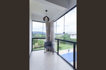 Casa de condomínio à venda com 280m², 3 quartos e 4 vagas Casa de condomínio à venda com 280m², 3 quartos e 4 vagasVaranda suite