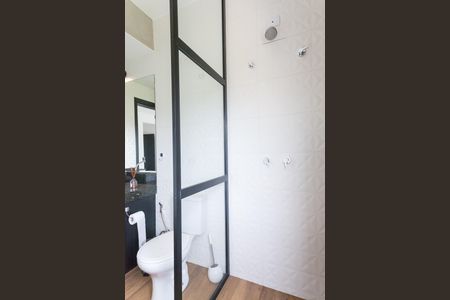Casa de condomínio à venda com 280m², 3 quartos e 4 vagas Casa de condomínio à venda com 280m², 3 quartos e 4 vagasBanheiro suite
