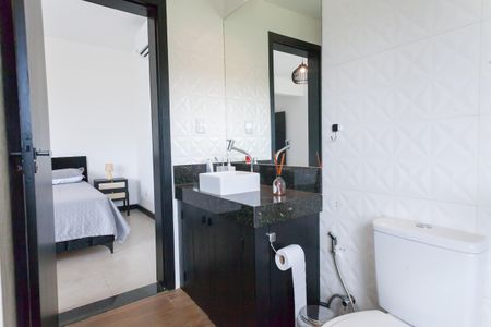 Casa de condomínio à venda com 280m², 3 quartos e 4 vagas Casa de condomínio à venda com 280m², 3 quartos e 4 vagasBanheiro suite