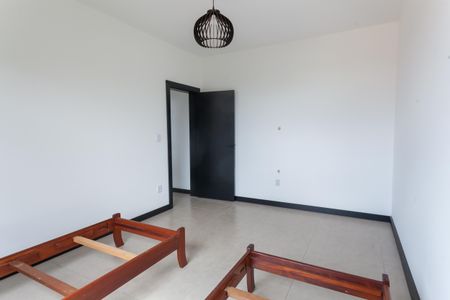 Casa de condomínio à venda com 280m², 3 quartos e 4 vagas Casa de condomínio à venda com 280m², 3 quartos e 4 vagasquarto 1