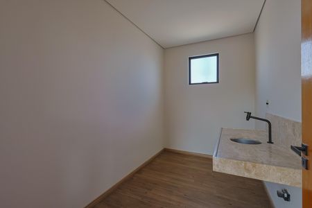 Casa à venda com 326m², 5 quartos e 4 vagasCopa