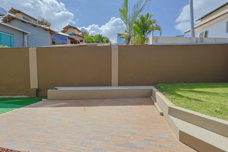 Casa à venda com 326m², 5 quartos e 4 vagasQuintal