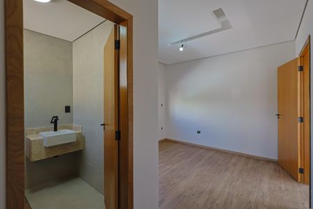 Casa à venda com 326m², 5 quartos e 4 vagasSuíte 2