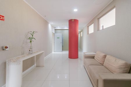 Apartamento à venda com 58m², 2 quartos e 2 vagasHall social