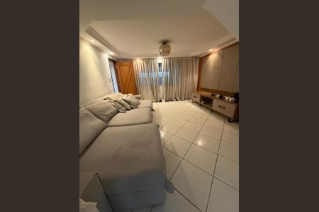 Casa para alugar com 4 quartos, 220m² em Jardim São Paulo, São Paulo