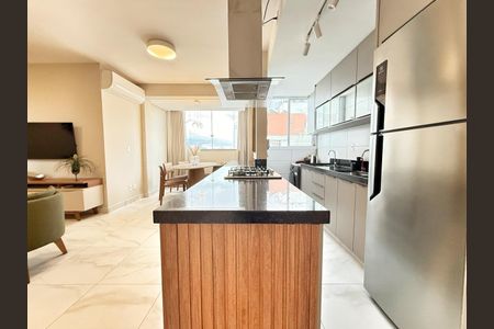 Apartamento à venda com 3 quartos, 80m² em Coração Eucarístico, Belo Horizonte