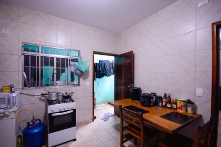 Casa à venda com 95m², 2 quartos e 2 vagas