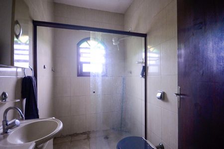 Casa à venda com 95m², 2 quartos e 2 vagas Casa à venda com 95m², 2 quartos e 2 vagasBanheiro Social