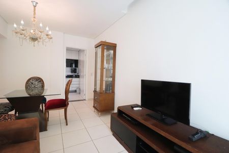 Apartamento para alugar com 75m², 2 quartos e 2 vagasSala