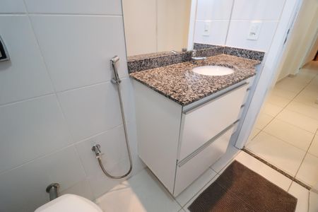 Apartamento para alugar com 75m², 2 quartos e 2 vagasBanheiro Social