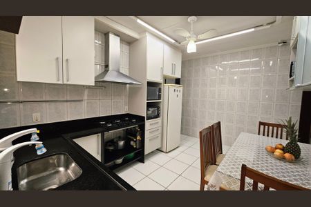 Casa à venda com 161m², 2 quartos e 2 vagasCozinha