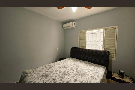 Casa à venda com 161m², 2 quartos e 2 vagasSuíte