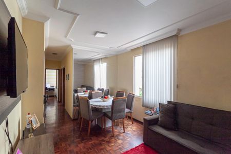 Sala de apartamento para alugar com 3 quartos, 61m² em São João Batista, Belo Horizonte