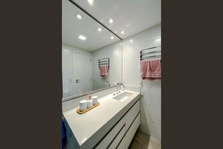 Apartamento à venda com 148m², 3 quartos e 2 vagasBanheiro da Suíte 3