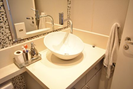 Apartamento à venda com 69m², 2 quartos e 1 vagaBanheiro da Suíte