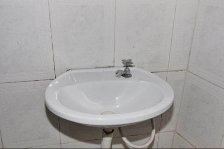 Casa para alugar com 28m², 1 quarto e sem vaga Casa para alugar com 28m², 1 quarto e sem vagaDetalhe - Banheiro Social