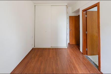 Apartamento para alugar com 70m², 3 quartos e 2 vagasSuíte