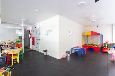 Apartamento para alugar com 84m², 2 quartos e 1 vaga Apartamento para alugar com 84m², 2 quartos e 1 vagaÁrea comum - Brinquedoteca