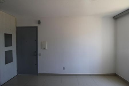 Sala de apartamento para alugar com 2 quartos, 73m² em Mário Quintana, Porto Alegre
