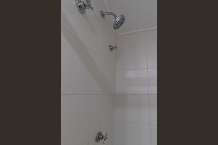 Banheiro de kitnet/studio para alugar com 0 quarto, 40m² em Vila Camargos, Guarulhos