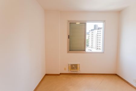 Quarto de apartamento à venda com 1 quarto, 41m² em Santa Efigênia, Belo Horizonte