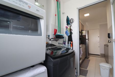Apartamento à venda com 65m², 3 quartos e 1 vagaÁrea de Serviço
