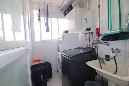 Apartamento à venda com 65m², 3 quartos e 1 vagaÁrea de Serviço