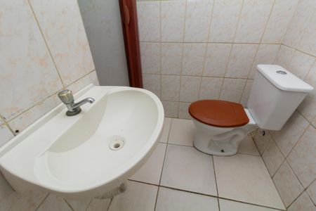 Banheiro de casa para alugar com 1 quarto, 35m² em Jardim Matarazzo, São Paulo