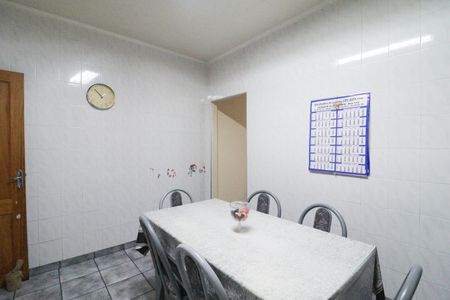 Casa à venda com 125m², 2 quartos e 2 vagas Casa à venda com 125m², 2 quartos e 2 vagasCozinha