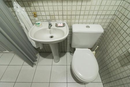 Casa à venda com 125m², 2 quartos e 2 vagas Casa à venda com 125m², 2 quartos e 2 vagasBanheiro de serviço