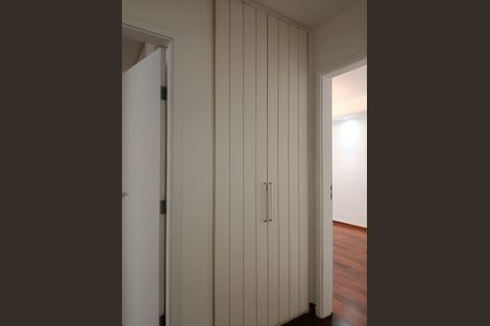 Apartamento para alugar com 150m², 2 quartos e 1 vagaArmário hall íntimo