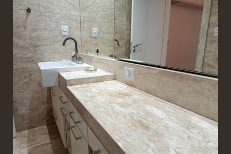Apartamento para alugar com 150m², 2 quartos e 1 vagaBanheiro da Suíte 2