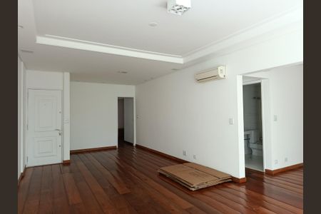Apartamento para alugar com 150m², 2 quartos e 1 vagaSala de estar