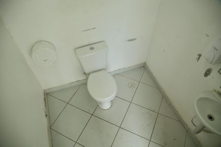 Casa à venda com 380m², 3 quartos e 6 vagasBanheiro se Serviço 2 