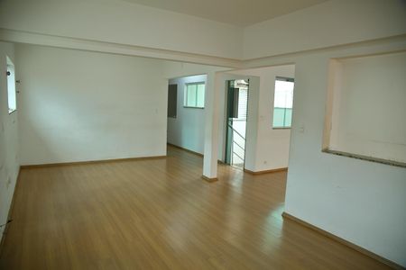 Sala de casa para alugar com 3 quartos, 380m² em Jardim do Mar, São Bernardo do Campo