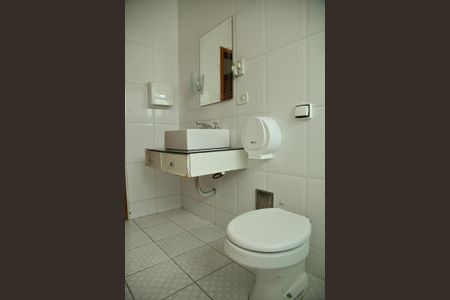 Casa à venda com 380m², 3 quartos e 6 vagasBanheiro Social ( dos Quartos ) 