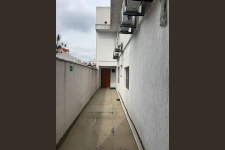 Casa à venda com 380m², 3 quartos e 6 vagasCorredor Lateral 