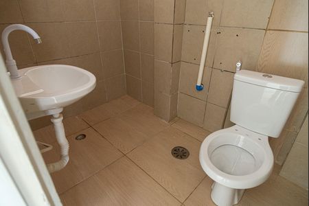 Banheiro de kitnet/studio para alugar com 1 quarto, 30m² em Vila Buarque, São Paulo