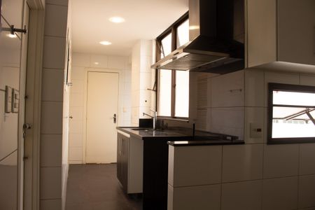 Apartamento à venda com 148m², 3 quartos e 2 vagasCozinha