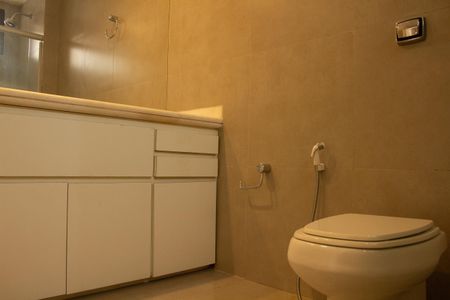 Apartamento à venda com 148m², 3 quartos e 2 vagasBanheiro da Suíte 1