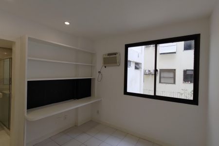 Apartamento à venda com 148m², 3 quartos e 2 vagasSuíte 2
