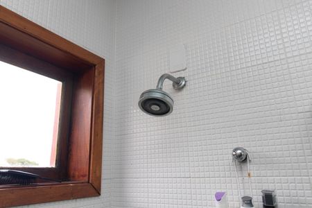 Casa de condomínio à venda com 142m², 3 quartos e 2 vagasBanheiro