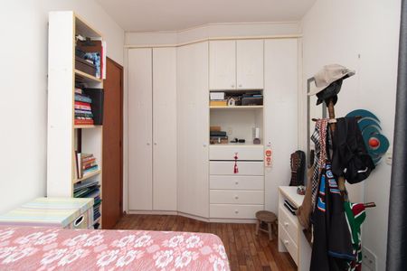 Casa de condomínio à venda com 142m², 3 quartos e 2 vagasQuarto 3