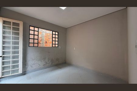 Casa para alugar com 60m², 2 quartos e 1 vaga Casa para alugar com 60m², 2 quartos e 1 vagaQuarto 02