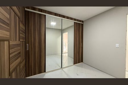 Casa para alugar com 60m², 2 quartos e 1 vaga Casa para alugar com 60m², 2 quartos e 1 vagaQuarto 1 - Armários
