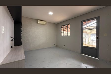 Sala de casa para alugar com 2 quartos, 60m² em Riacho Fundo I, Brasília