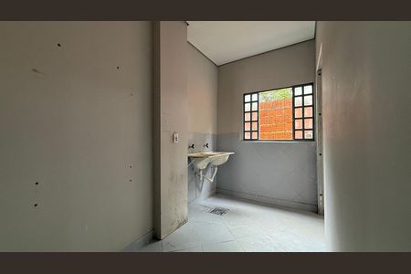 Casa para alugar com 60m², 2 quartos e 1 vaga Casa para alugar com 60m², 2 quartos e 1 vagaÁrea de Serviço
