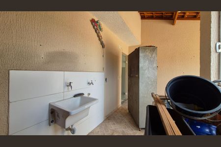 Apartamento para alugar com 104m², 2 quartos e 2 vagas Apartamento para alugar com 104m², 2 quartos e 2 vagasÁrea de serviço