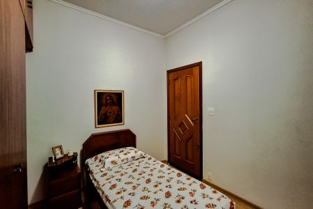 Casa à venda com 275m², 4 quartos e 4 vagasQuarto (Casa 2)