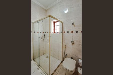 Casa à venda com 275m², 4 quartos e 4 vagasBanheiro